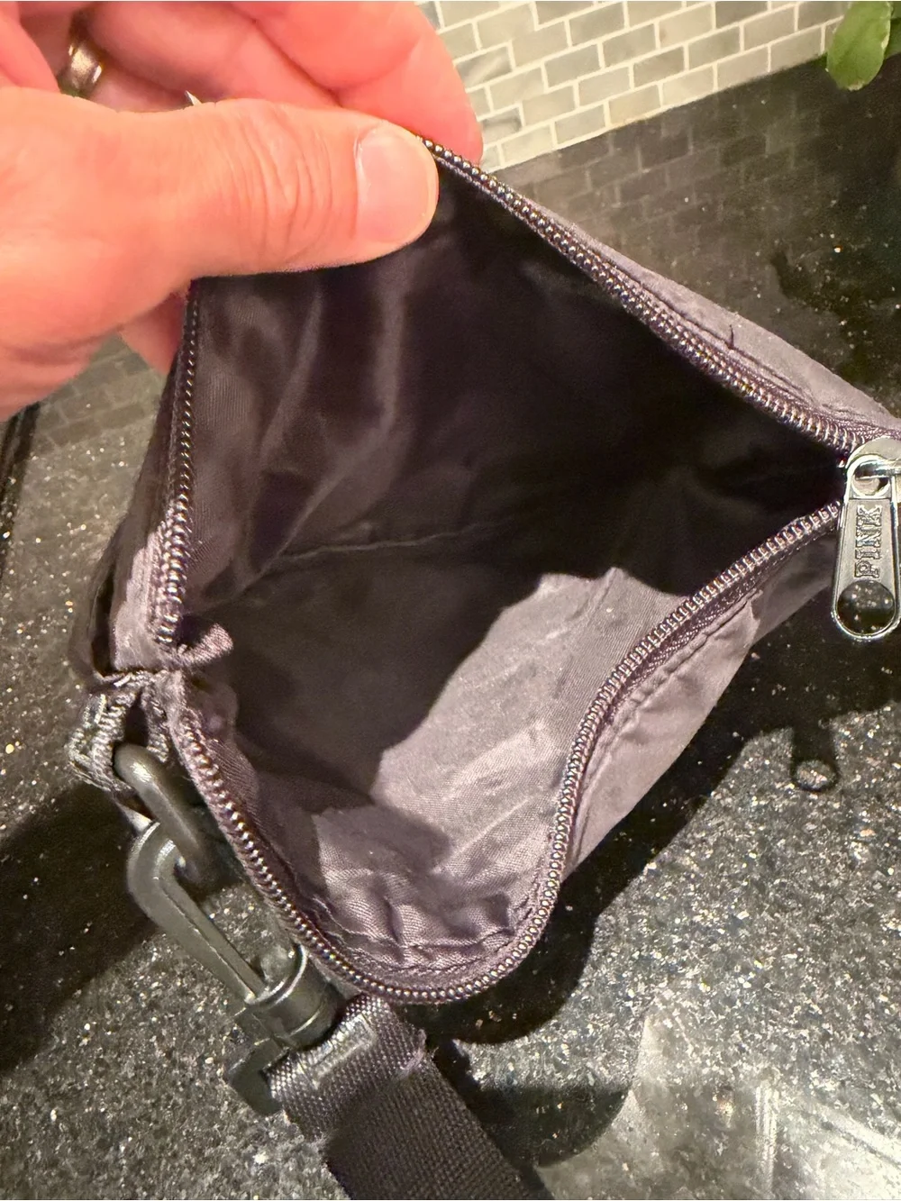 Victoria’s Secret Pink Crossbody Small Zipper Bag - Black
